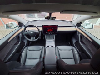 Tesla Model Y Long Range - Dual Motor 3 2023
