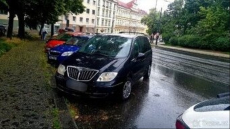 Lancia Ostatní modely Phedra 2,2 JTD 130KW BI TURBO