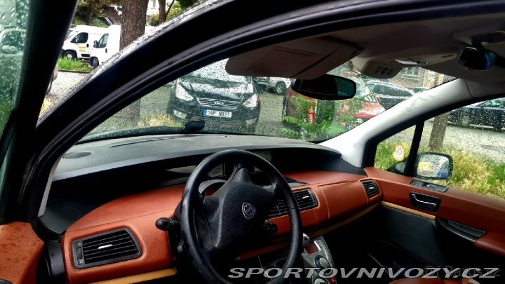 Lancia Ostatní modely Phedra 2,2 JTD 130KW BI TURBO 2009