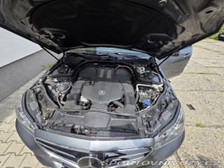 Mercedes-Benz Ostatní modely 212K benzín 2015