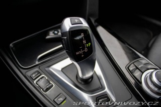 BMW 3 330e iPerformance SPORT 2016