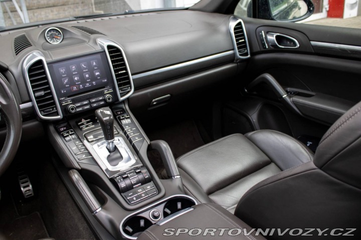 Porsche Cayenne S Diesel / 283kW / A8 / 2017