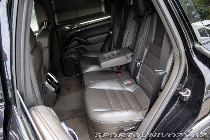 Porsche Cayenne S Diesel / 283kW / A8 / 2017