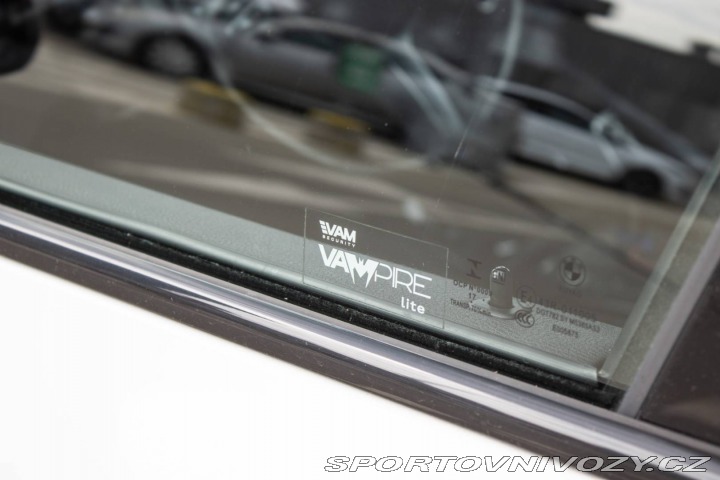BMW X1 xDrive20i 2018, 141kW / 2018