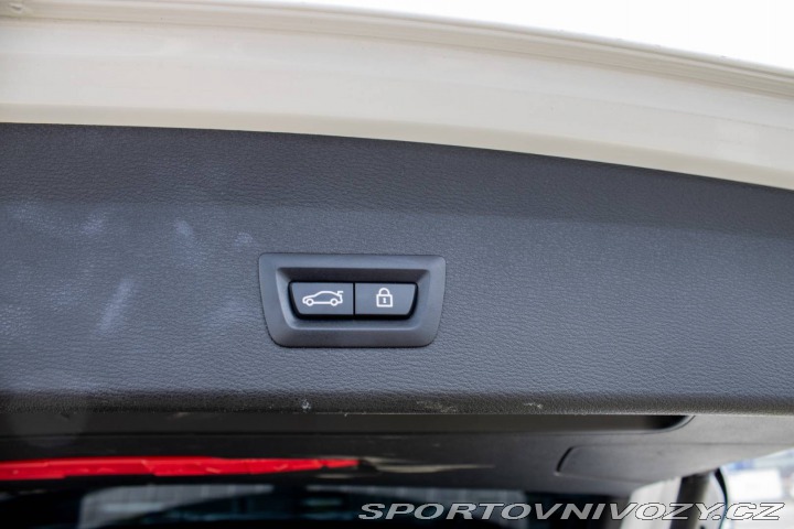 BMW X1 xDrive20i 2018, 141kW / 2018