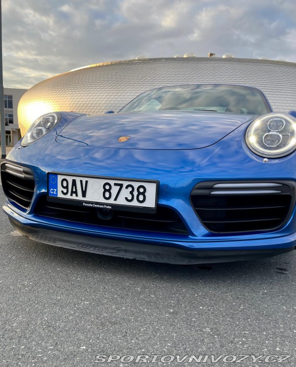 Porsche 911 Turbo S 2016