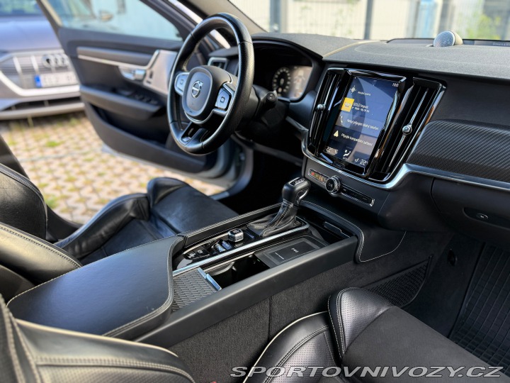 Volvo V90 D5 177kW AWD R-Design 2018