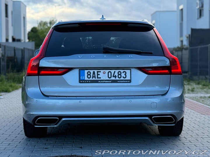 Volvo V90 D5 177kW AWD R-Design 2018