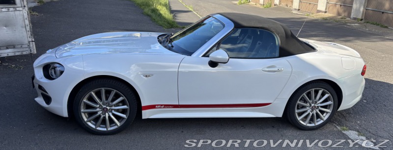 Fiat 124 Spider Lusso