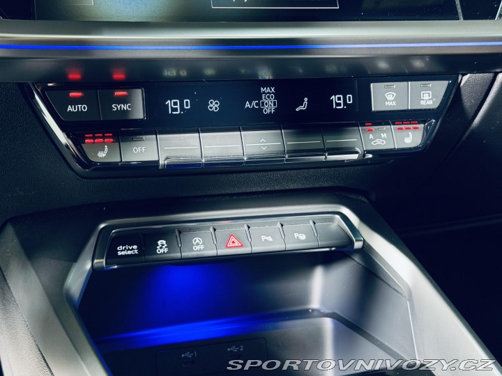 Audi RS3 TFSI*SPORTBACK*CERAMIC*CA 2024