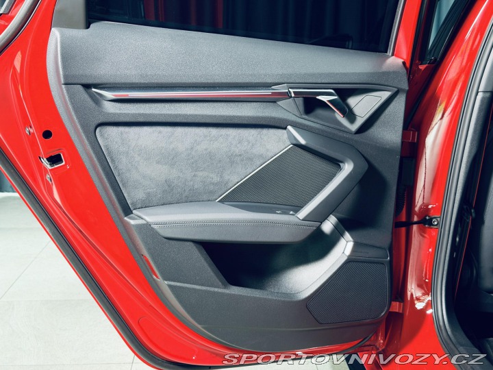 Audi RS3 TFSI*SPORTBACK*CERAMIC*CA 2024