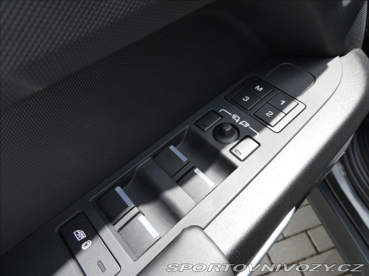 Ostatní značky Ostatní modely Land Rover Defender 5,0 P525 Carpath.EDT,1Maj 2023