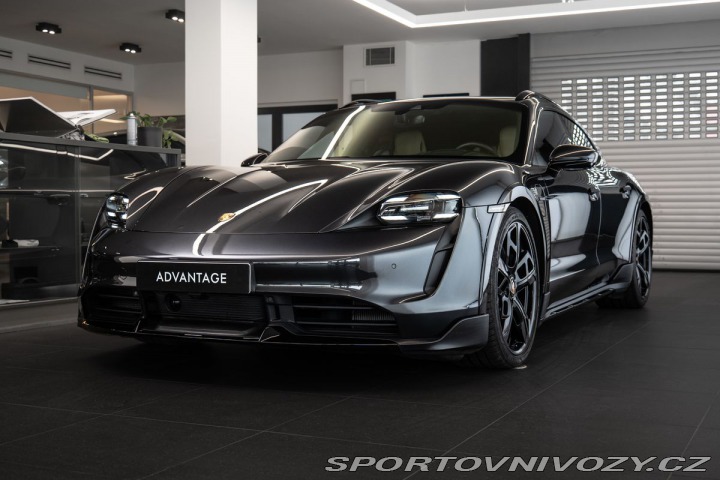 Porsche Taycan Turbo S Cross Turismo/Bur 2021