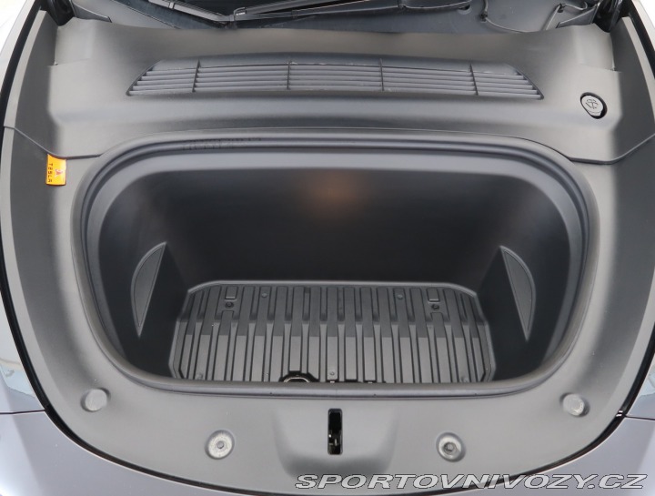 Tesla Model Y Long Range AWD 79kWh 2023
