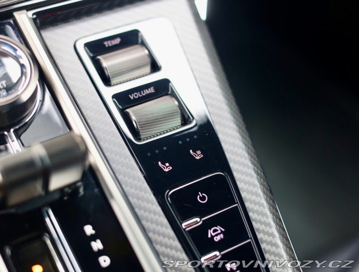 Aston Martin V8 Vantage Roadster 4.0 | 2025