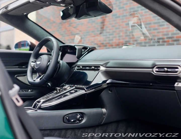Aston Martin V8 Vantage Roadster 4.0 | 2025