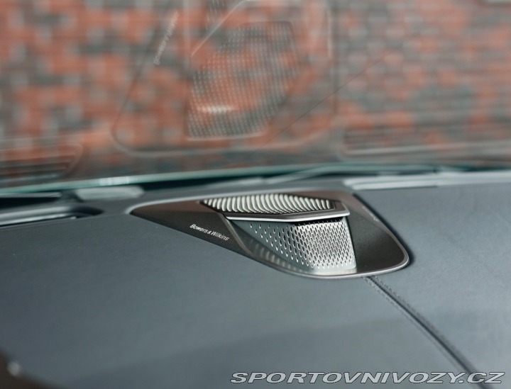 Aston Martin V8 Vantage Roadster 4.0 | 2025