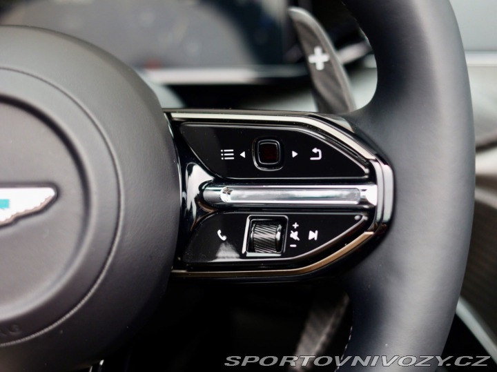 Aston Martin V8 Vantage Roadster 4.0 | 2025