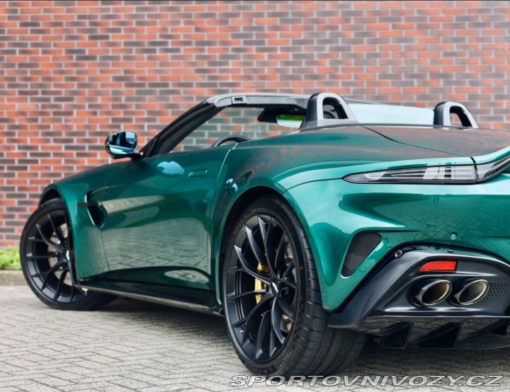 Aston Martin V8 Vantage Roadster 4.0 | 2025