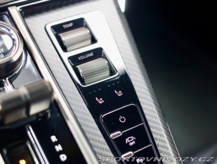 Aston Martin V8 Vantage Roadster 4.0 | 2025