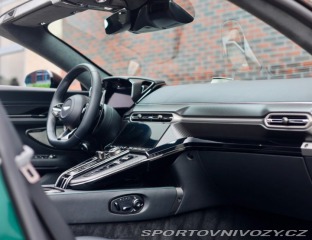 Aston Martin V8 Vantage Roadster 4.0 | 2025