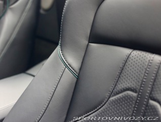 Aston Martin V8 Vantage Roadster 4.0 | 2025