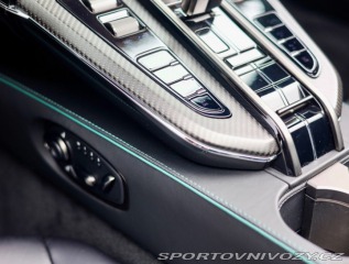 Aston Martin V8 Vantage Roadster 4.0 | 2025