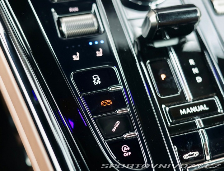 Aston Martin DB12 4.0 V8 Volante, Roadster 2024