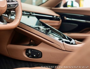 Aston Martin DB12 4.0 V8 Volante, Roadster 2024