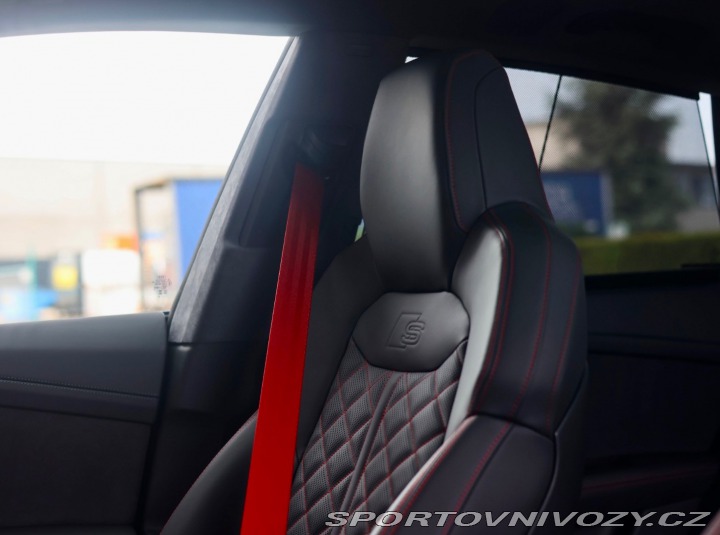 Audi Ostatní modely Q8 60 TFSIe Quattro Competi 2026
