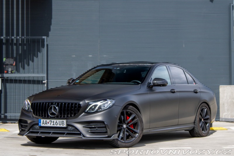 Mercedes-Benz E AMG Line 220 d A/T / AJ