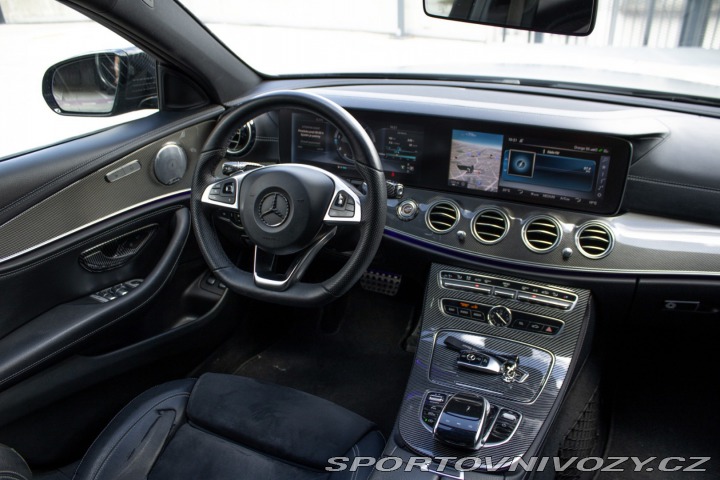 Mercedes-Benz E AMG Line 220 d A/T / AJ 2017