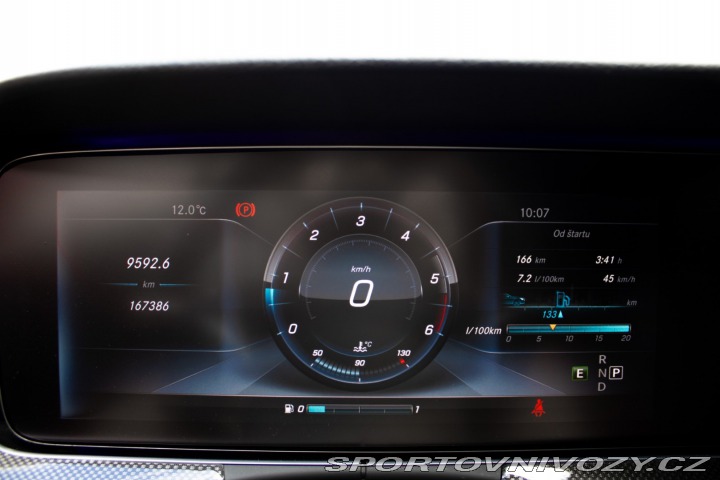 Mercedes-Benz E AMG Line 220 d A/T / AJ 2017