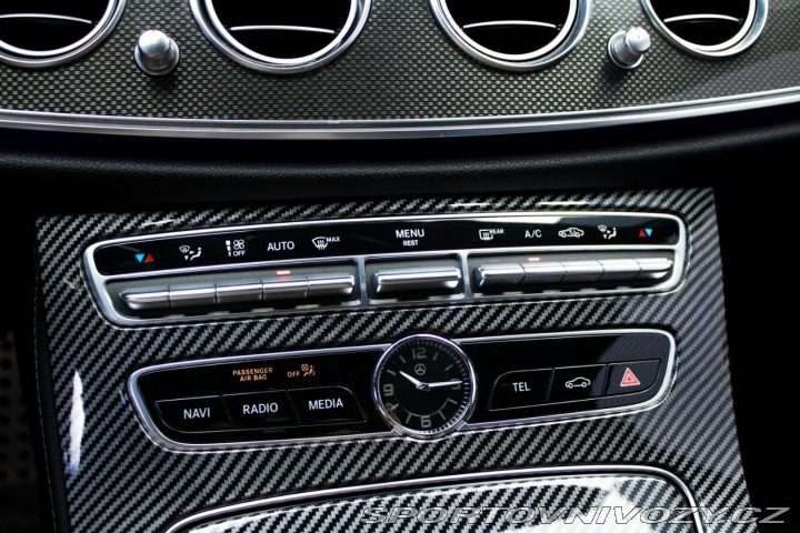 Mercedes-Benz E AMG Line 220 d A/T / AJ 2017