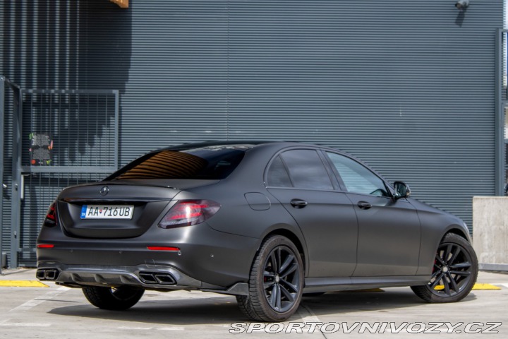 Mercedes-Benz E AMG Line 220 d A/T / AJ 2017