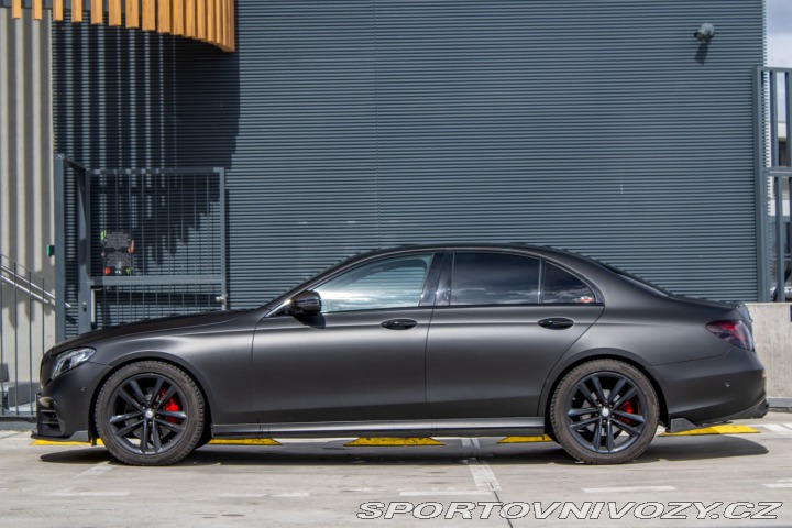 Mercedes-Benz E AMG Line 220 d A/T / AJ 2017