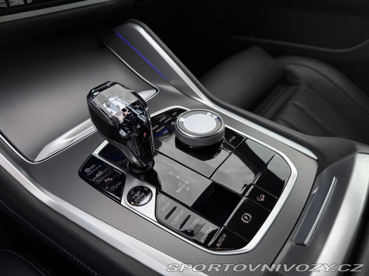 BMW X6 M40i xDrive Swarovski, no 2020