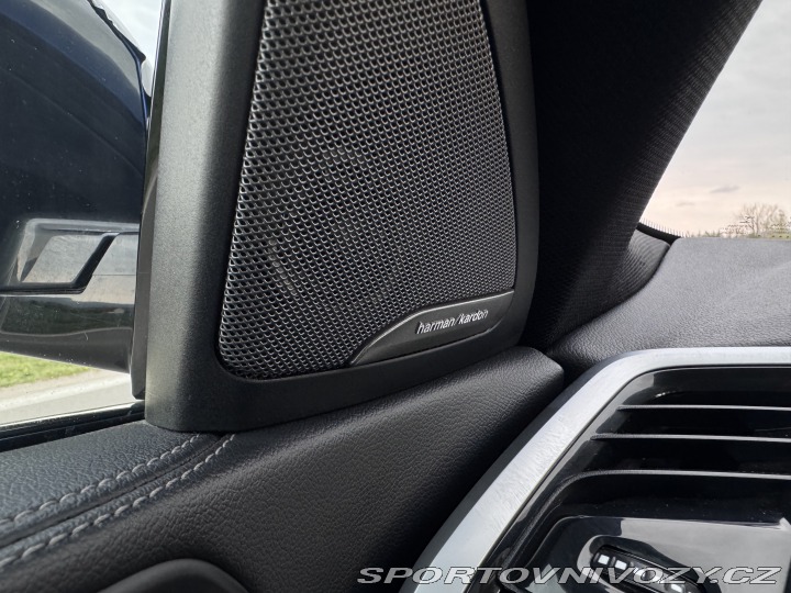 BMW X6 M40i xDrive Swarovski, no 2020