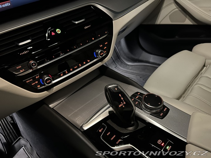 BMW 5 Touring 530i mHEV xDrive 2023