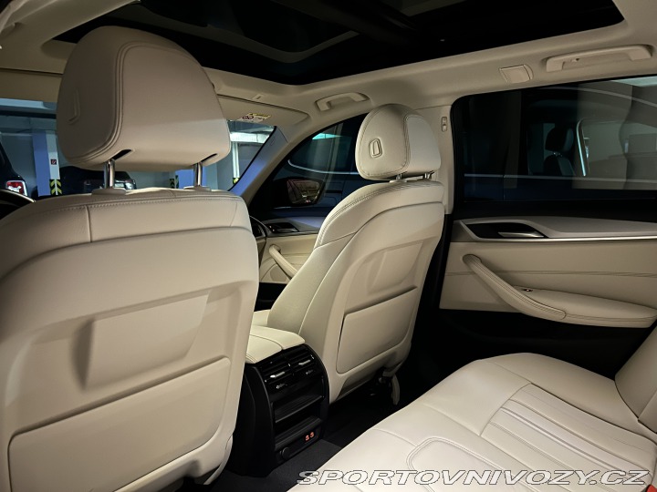 BMW 5 Touring 530i mHEV xDrive 2023