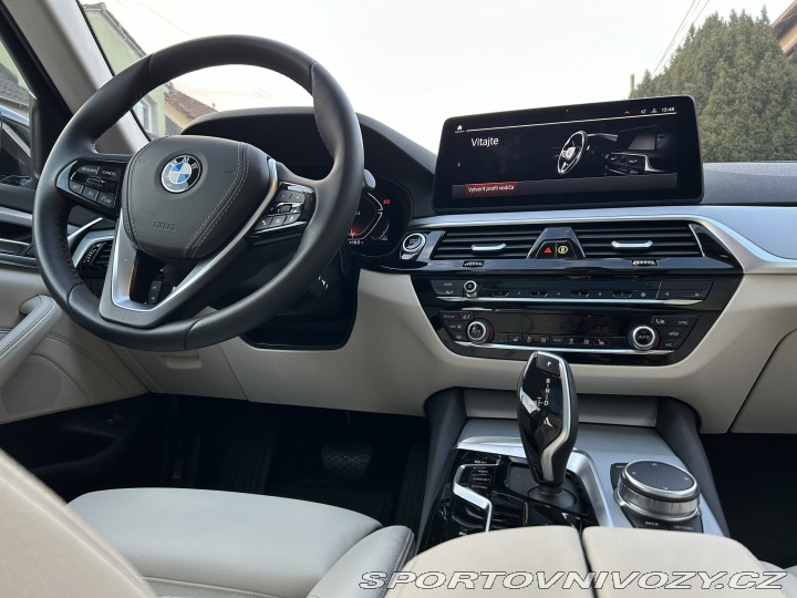 BMW 5 Touring 530i mHEV xDrive 2023