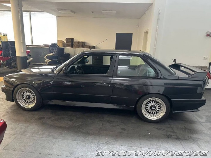 BMW M3 E30 1987