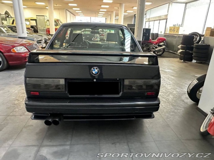 BMW M3 E30 1987