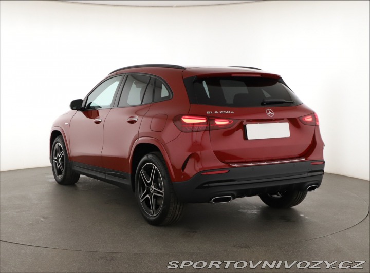 Mercedes-Benz Ostatní modely GLA AMG Line GLA 250 e 2025