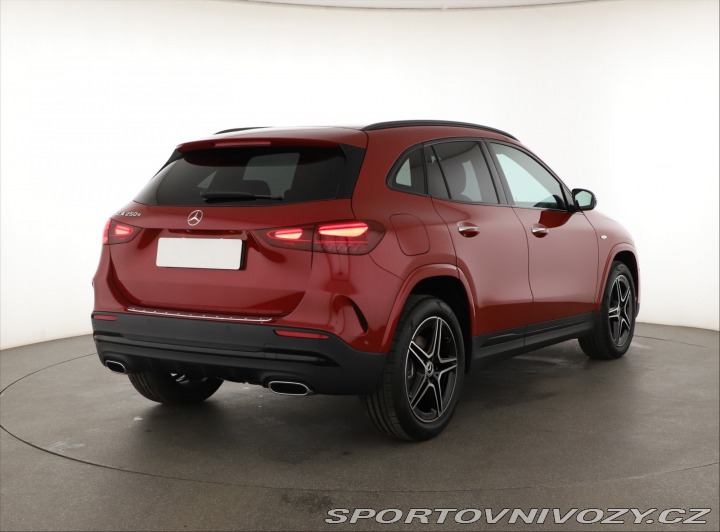 Mercedes-Benz Ostatní modely GLA AMG Line GLA 250 e 2025