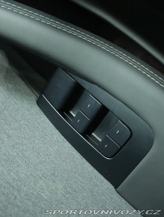 Tesla Model 3 Standard Range 60kWh 2025