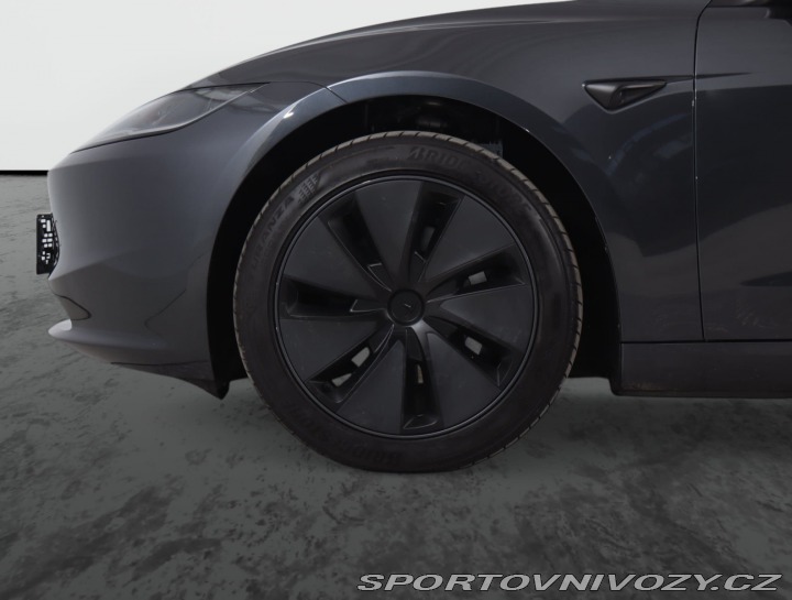 Tesla Model 3 Standard Range 60kWh 2025