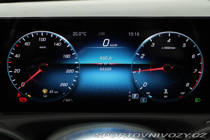 Mercedes-Benz A AMG line A 200 2021