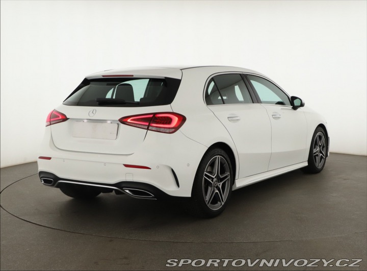 Mercedes-Benz A AMG line A 200 2021