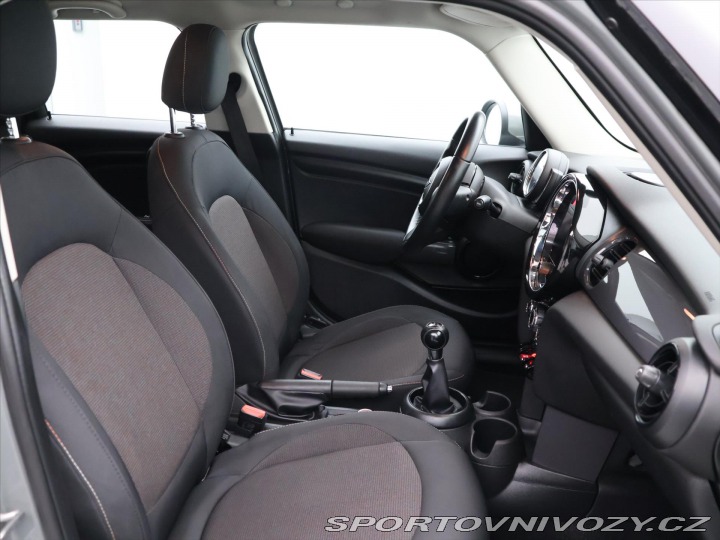 Mini Cooper 1,5 100kW CZ DPH Klima,Te 2022